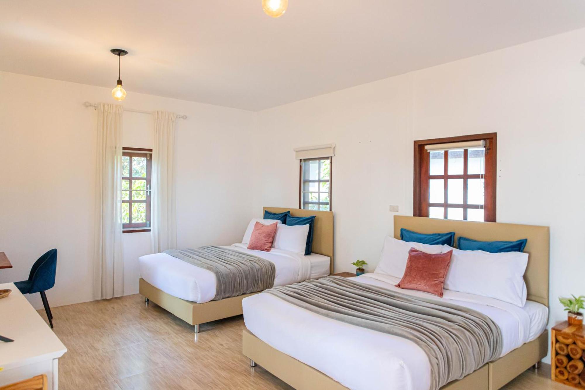 Vawa Guesthouse Kanchanaburi Esterno foto